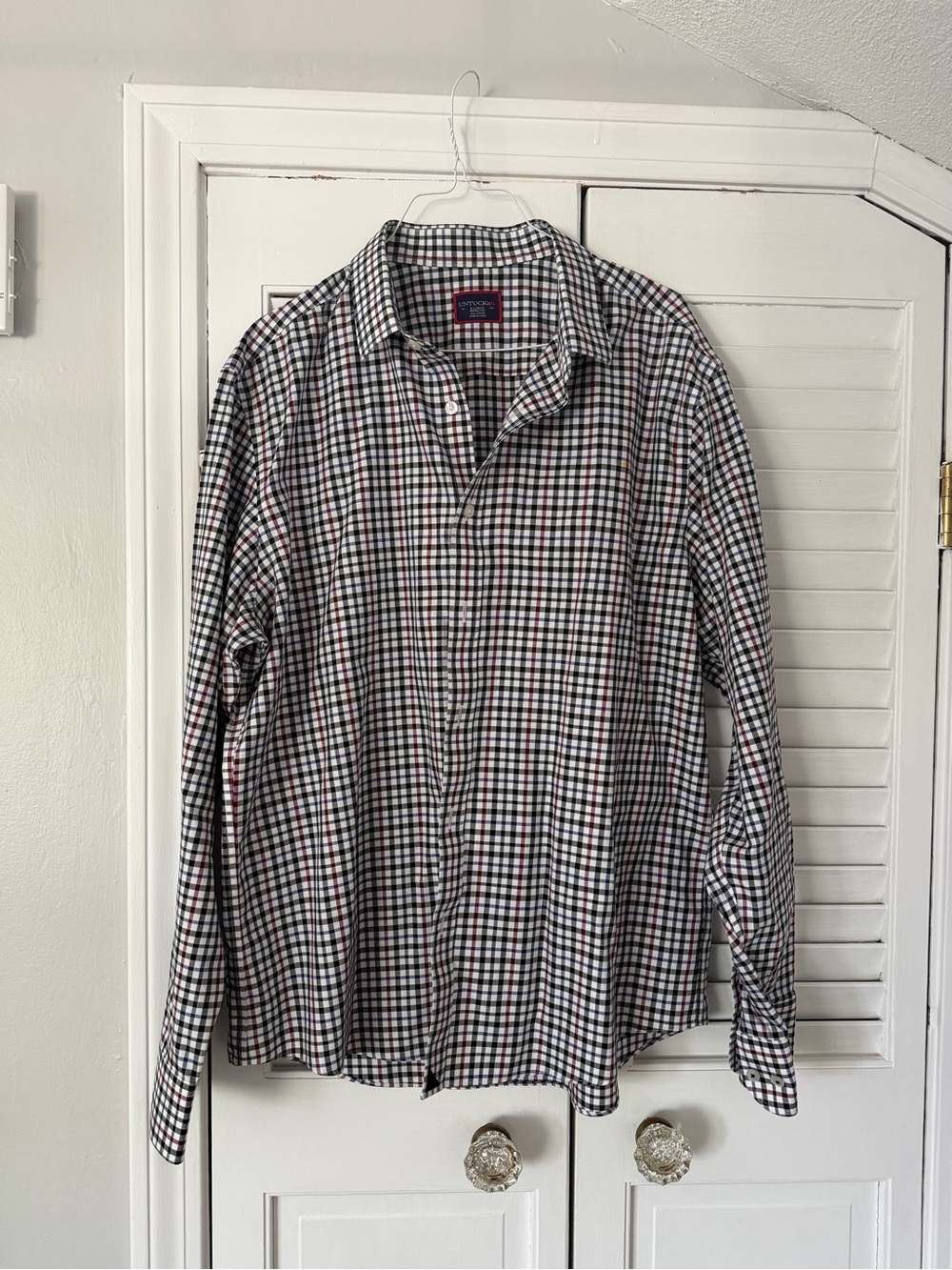 UNTUCKit Men's Black, White & Red Checked Button-Down Shirt XL